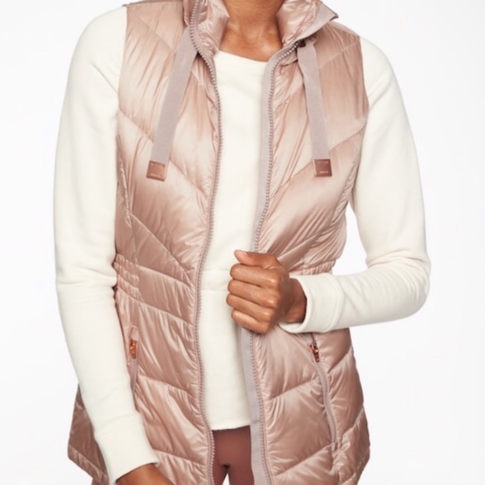 Athleta Banner Peak Vest  (Rose) - Size SMALL